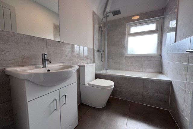 Flat B, 47A, Swakeleys Road, Uxbridge photo 3