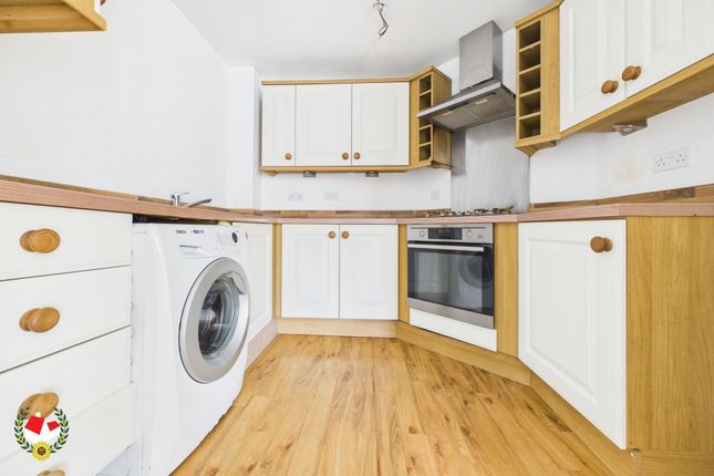 53 Hazel Avenue, Tewkesbury photo 3