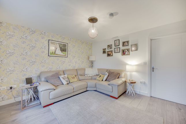 17 Bilberry Way, Congleton photo 2
