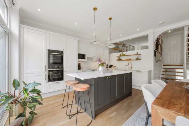 11, Belmont, Weybridge photo 4