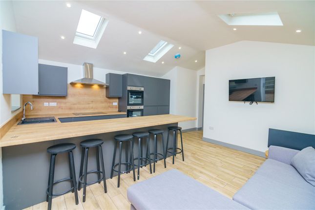 30 Malvern Road, Huddersfield photo 5