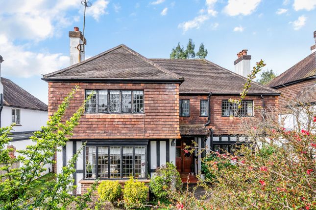 Thumbnail Detached house to rent in Chichele Road, Oxted