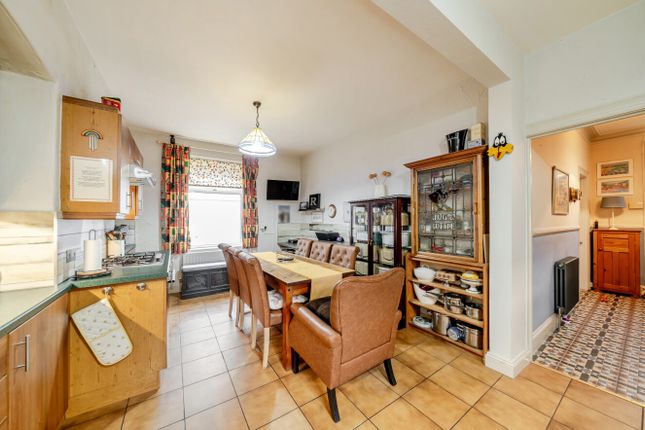 Laburnum Street, Pudsey photo 3