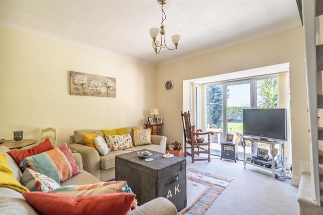 Swallowvale, Leeds Road, Thorpe Willoughby photo 4