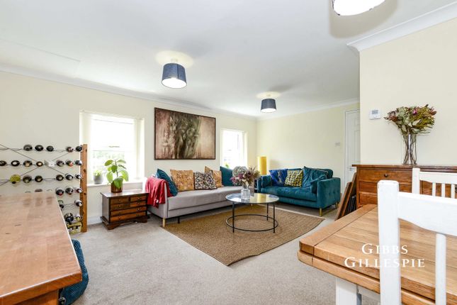 1 Rose Garden Mews, Troutstream Way, Rickmansworth photo 4