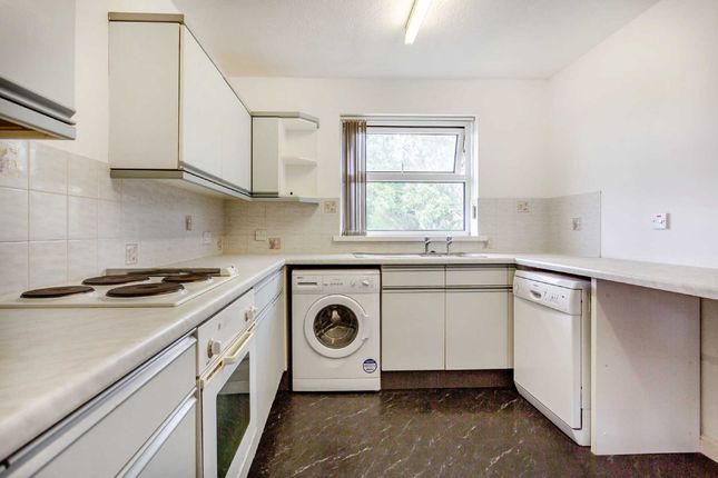11, Lindbergh Close, Newport photo 2