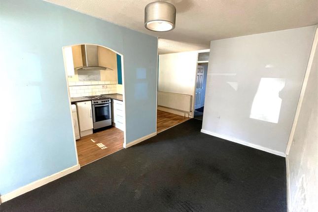 14, Alderdown Close, Lawrence Weston photo 4