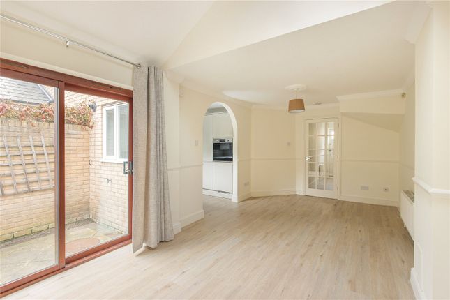 45, Cambridge Place, Cambridgeshire photo 3