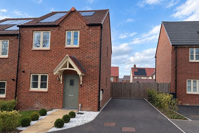 2-bed semi-detached on 14, Burdock Drive, Lutterworth, £1,200/mo