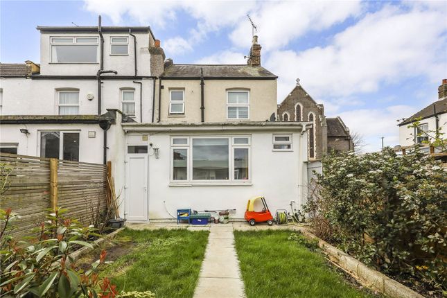 End terrace house for sale in Havelock Road, London