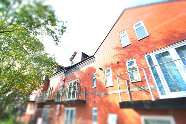 Shared accommodation to rent in St. John Street, Pemberton, Wigan