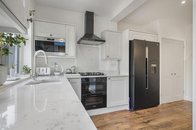 80, Ravensbourne Avenue, Bromley photo 4