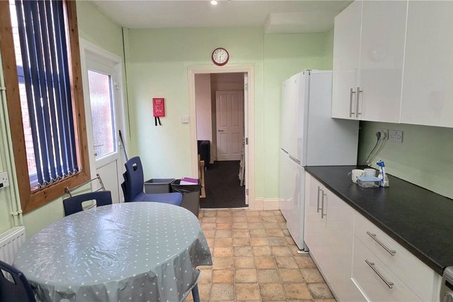 45, Queensland Avenue, Coventry photo 4