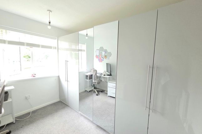 26 Maes Y Fedwen, Bridgend photo 5