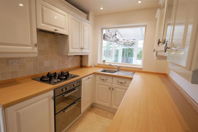 3, Locksgate, Somersham photo 5