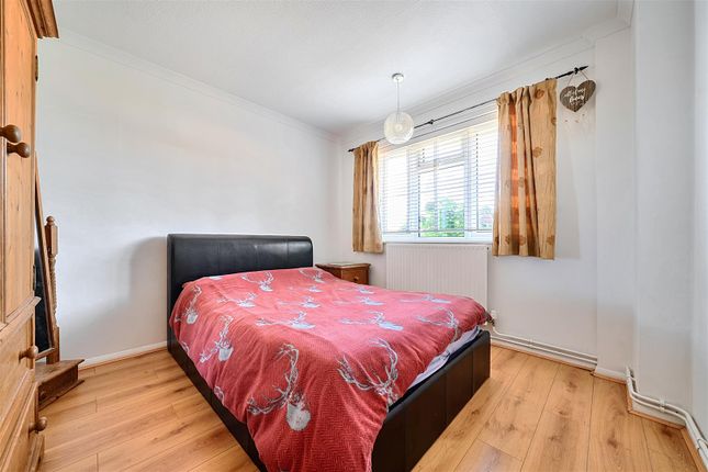 4, Penfold Way, Maidstone photo 4