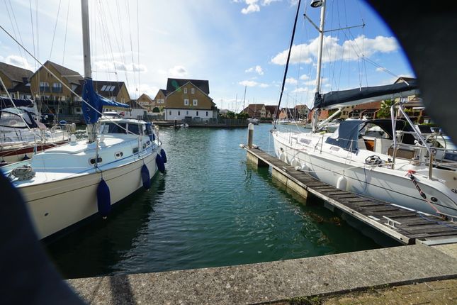 Cadgwith Place, Portsmouth photo 2