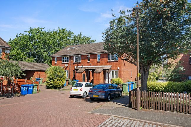 Lavender Rd Lavender Road, London SE16, 1 bedroom maisonette for sale - 61931663 ...