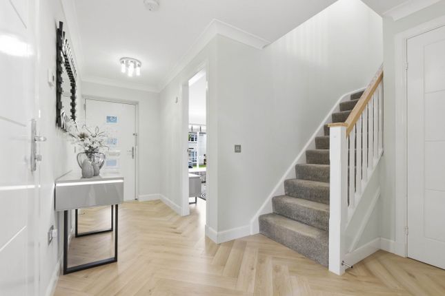 4, Westwood Court, Irvine photo 2