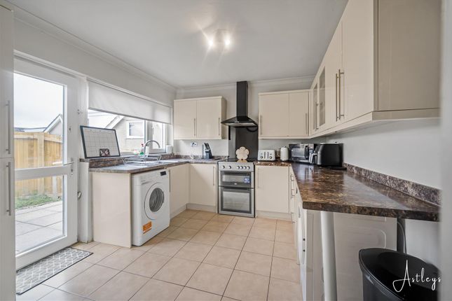 2, Heol Bedwas, Swansea photo 2