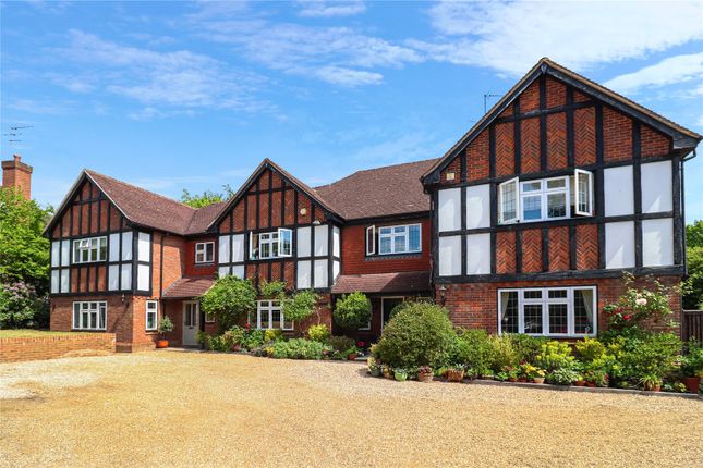 Thumbnail Detached house for sale in Pavilion End, Knotty Green, Beaconsfield