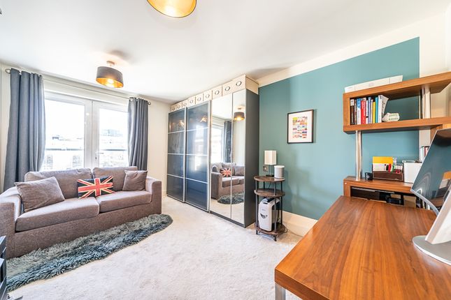 37, Stane Grove, London photo 4