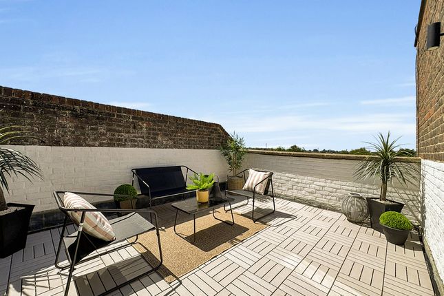 12 Rowan House, The Strand, Goring-by-sea photo 4