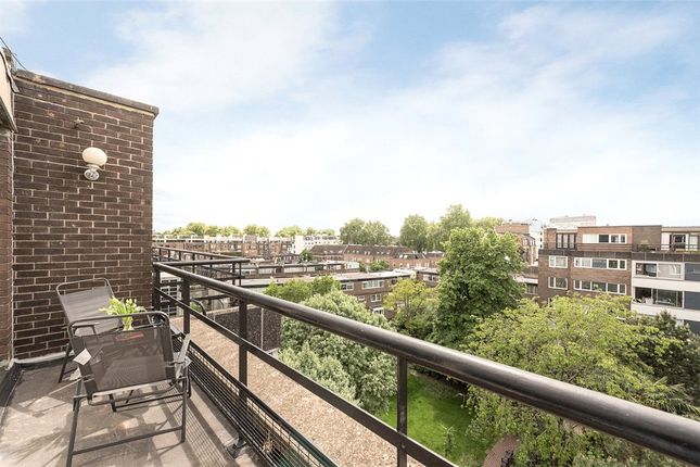 Flat for sale in Southwick Street, London