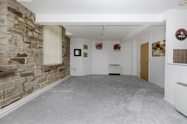 Apartment 114, Quarry Bank Mill, Stoney Lane, Huddersfield photo 3