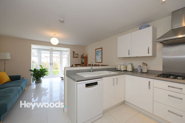 27 Renaissance Way, Stoke-On-Trent photo 3
