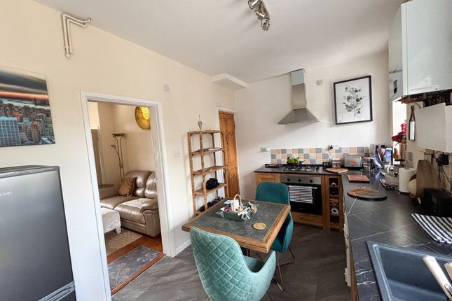 3, Southfield Way, Nuneaton photo 3