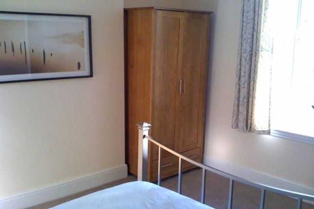 Flat to rent in Bath Road, Buxton