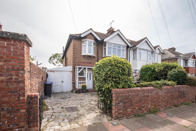 Thumbnail Flat for sale in Fff Gaisford Road, Worthing