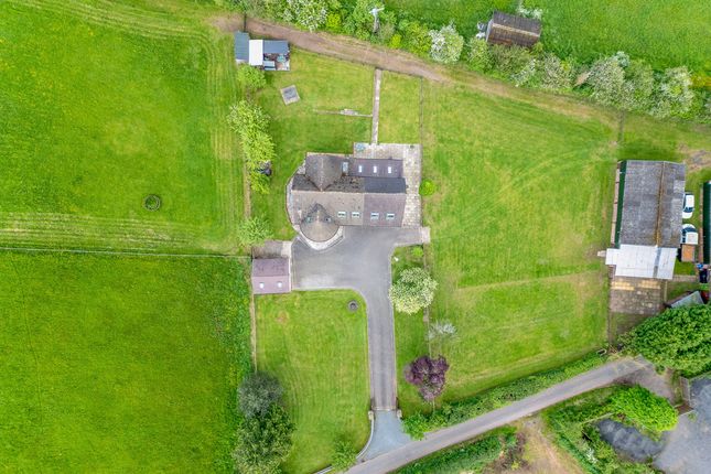 Country house for sale in Charlton Lane, Hartlebury