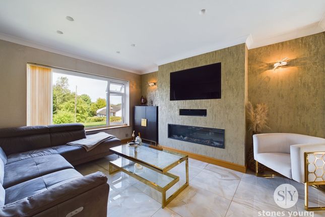 28 Royal Oak Avenue, Blackburn photo 2