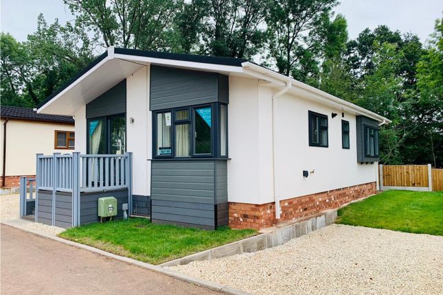 Thumbnail Mobile/park home for sale in Valley View Park, Alverley, Bridgnorth