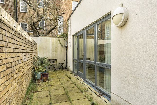 Bungalow for sale in Tompion Street, London