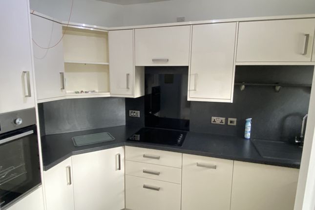 26 Dunster Court, Woodborough Road, Winscombe photo 3