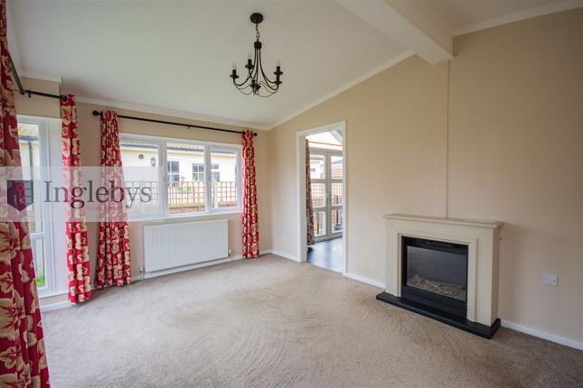 2-bed caravan on 77, Hazelgrove Residential Park, Saltburn-by-the-sea, £159,950