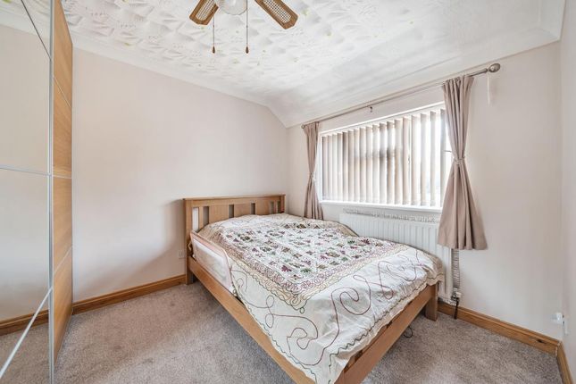 End terrace house for sale in Slough, Berkshire