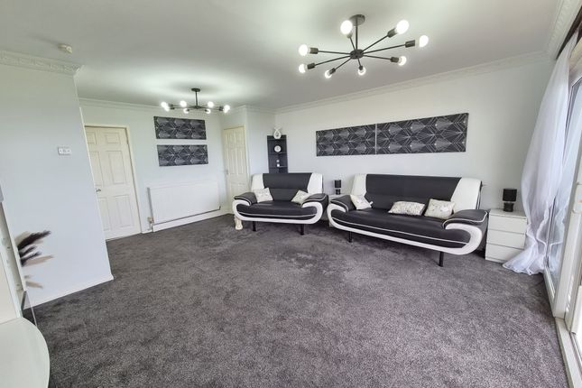 Flat 32, Wilvere Court, Cleveleys photo 4