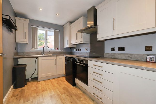 8, Devon Road, Wolverhampton photo 4
