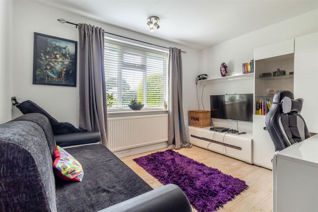 8620467-Interior24.Jpg