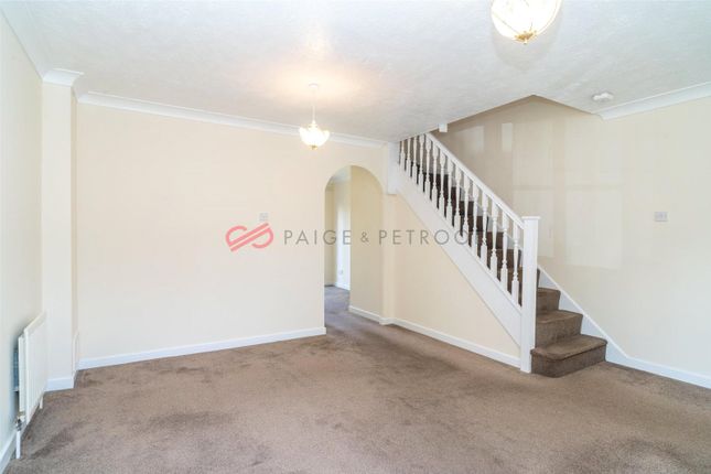 9, Clovelly Close, Pinner photo 3