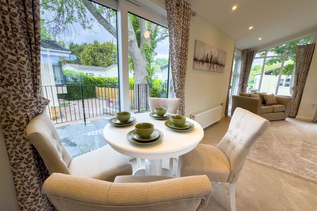 13 Dee Road, Willows Riverside Park, Windsor photo 3