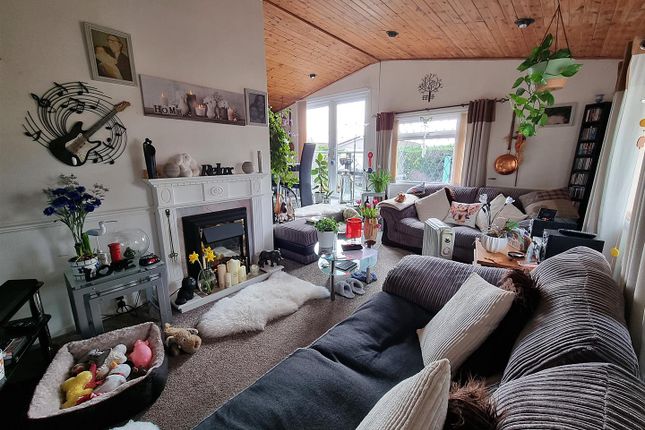 6 Highgrove, Trevadlock Hall Park, Launceston photo 4