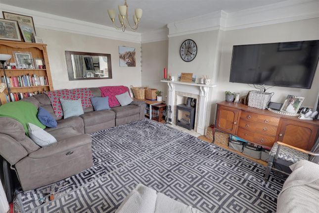 The Gables, Ross Road, Newent photo 4