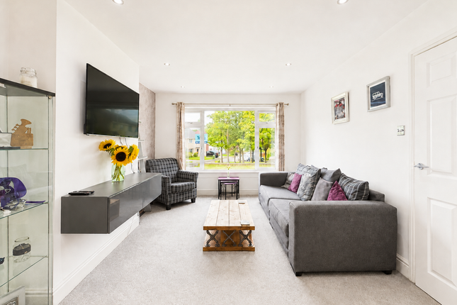 25, Glen Grove, Glasgow photo 4