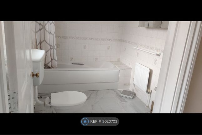 Layton Road, Hounslow photo 5