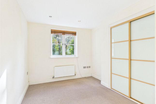 Flat 7, Roedean, 8, Frenches Road, Surrey photo 3